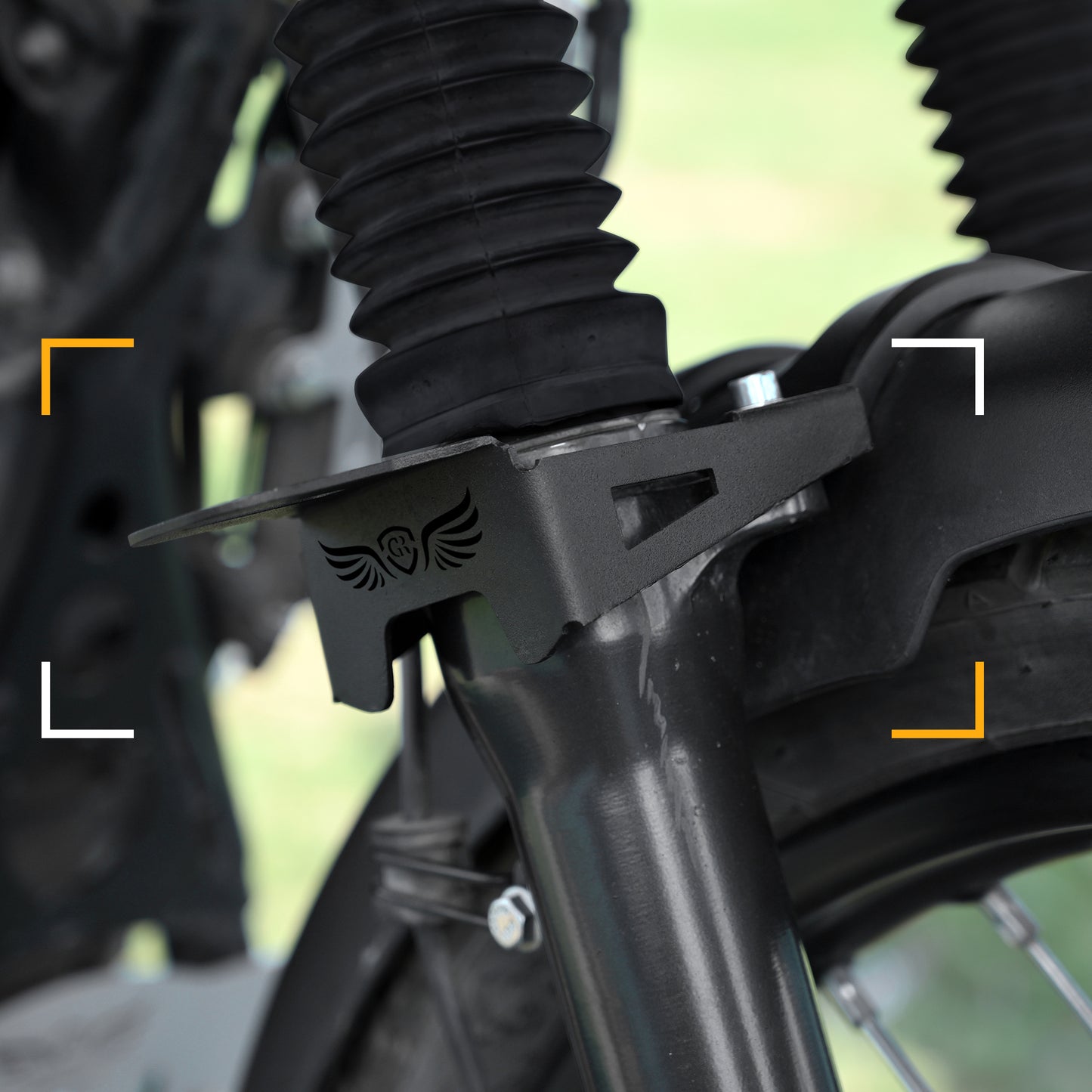 FOG LAMP MOUNT XPULSE 200