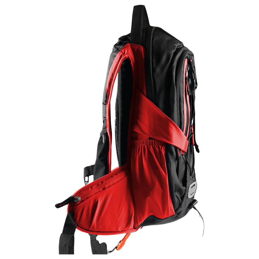 AXOR OASIS HYDERATION BAG WITH BLADER